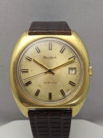 1974 Bulova Calendial