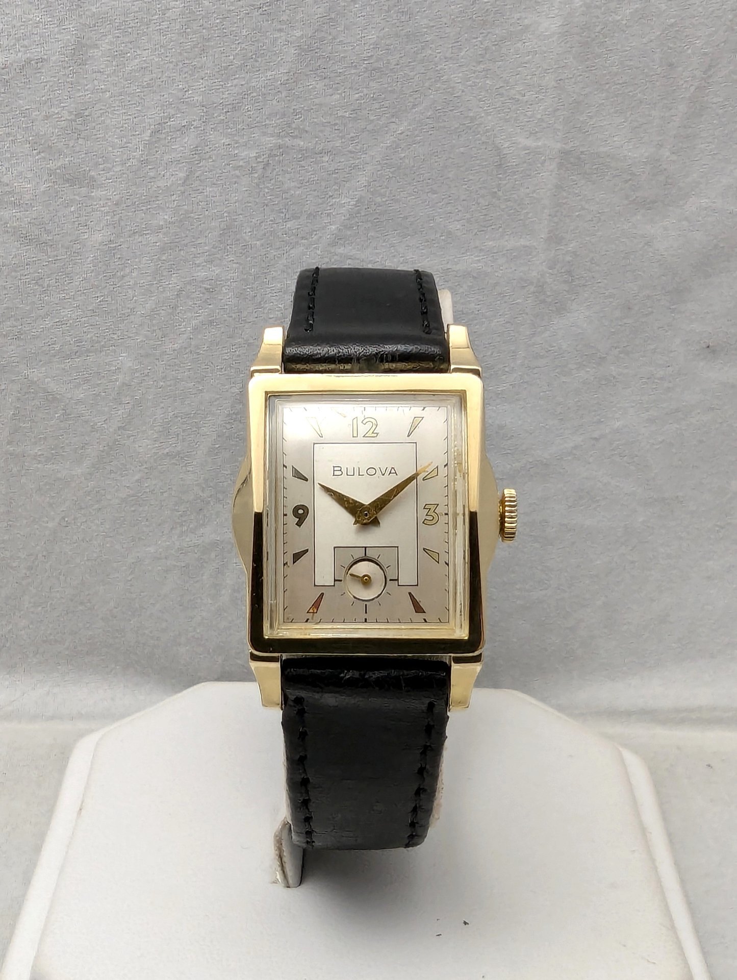 Bulova watch co clearance