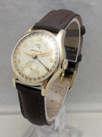 1950s Benrus Pointer Calendar Watch